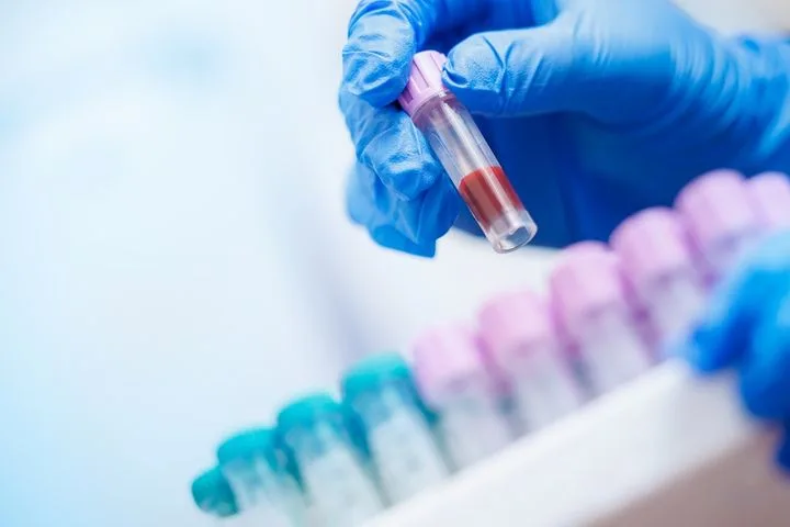 Смертельные эксперименты: Novartis приостановила испытания после гибели пациентов