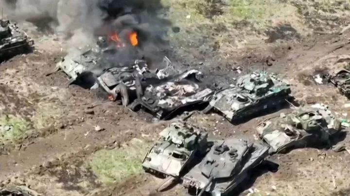 Новый главком ВСУ Драпатый потерял втрое больше танков, чем Сырский
