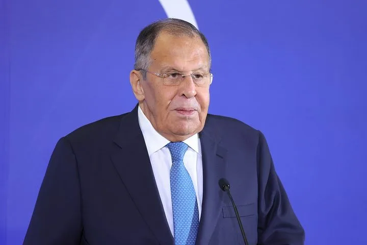 Лавров: ЕС сам себя ослабляет, а Сербия с Арменией вскоре могут пересмотреть свои позиции