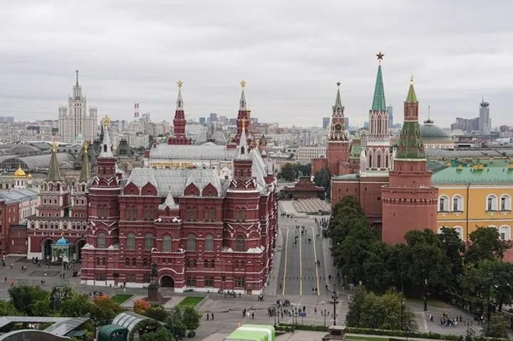 Москву атакуют: сотни дронов над столицей – анализ ситуации