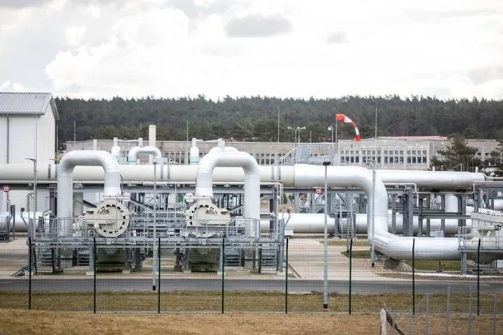 Холодная война за трубы: Германия отказывается от газа, несмотря на предложение Президента России