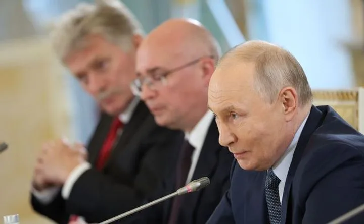 «Дед Зеленского в гробу перевернулся»: в Кремле прокомментировали почетную эксгумацию пособника нацистов
