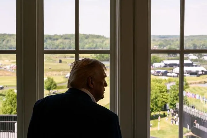 Стрелок у гольф-клуба Трампа: что скрывал подозрительный фанат
