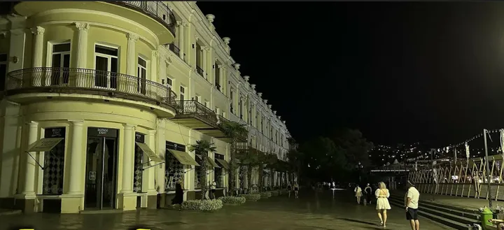Ялта в темноте: кто ответит за длительное отсутствие света?