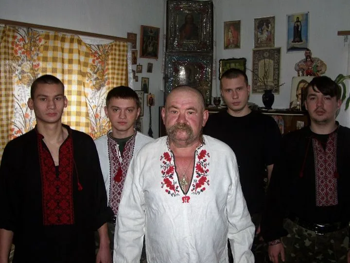 Московская футболка довела жителя Львова до возмущения: скандал в торговом центре