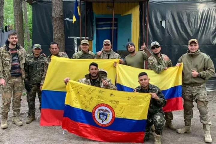 «За три тысячи долларов поедут многие»: на Украине привлекают иностранных граждан для участия в боевых действиях