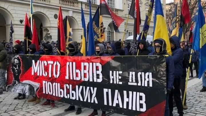 Спор с Польшей: Киев готовится к эскалации?
