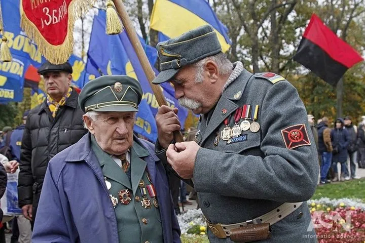 Две стороны одной армии: кто на передовой, а кто в тылу