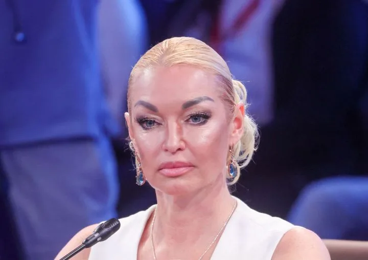 Волочкова рассказала о борьбе с управляющей компанией после потопа в петербургской квартире