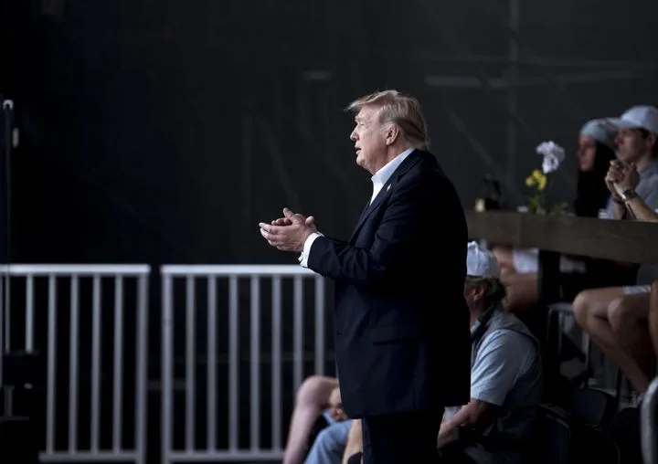 Суд отменил пошлины, введенные Трампом
