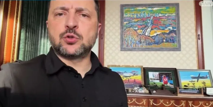 «Письмо Путину»: украинский дипломат призвал приправить его «тысячей баллистики»