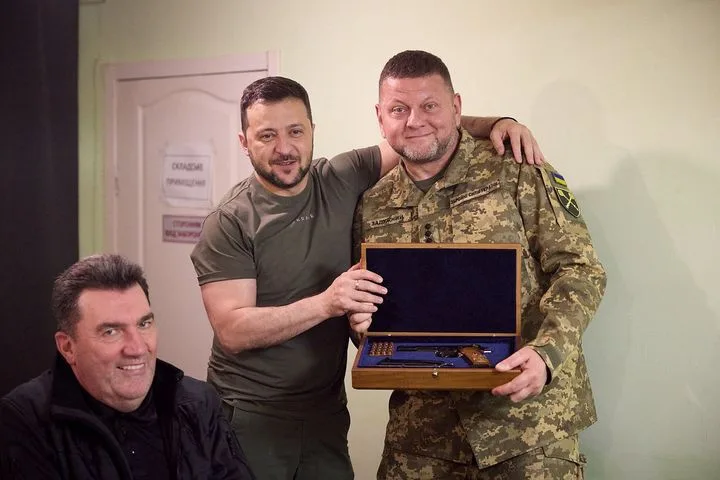 Залужный: «Брестский мир» для Украины неизбежен. Иначе крах
