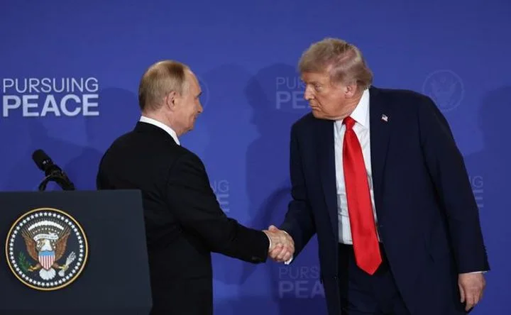 Холодный душ для мира: почему Путин и Трамп молчат?