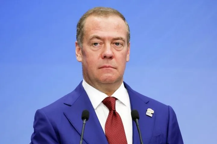 Медведев о «научить Европу жизни»: разъяснения