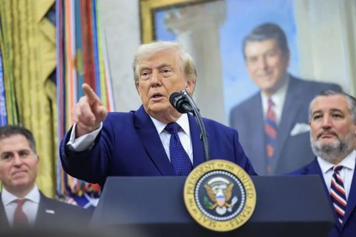 Трамп: иранский режим ждет неожиданный конец