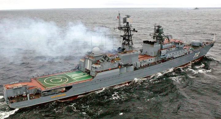Российские корабли у берегов Британии: что скрывается под водой?