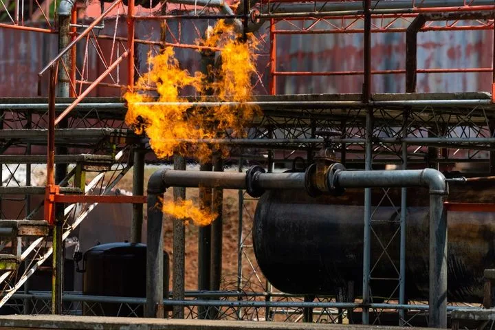 Саудовская Аравия под ударом: кто и зачем бьет по нефтяным объектам