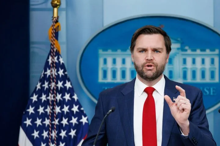 США играют в покер: Вэнс раскрыл настоящую ставку в конфликте с Ираном