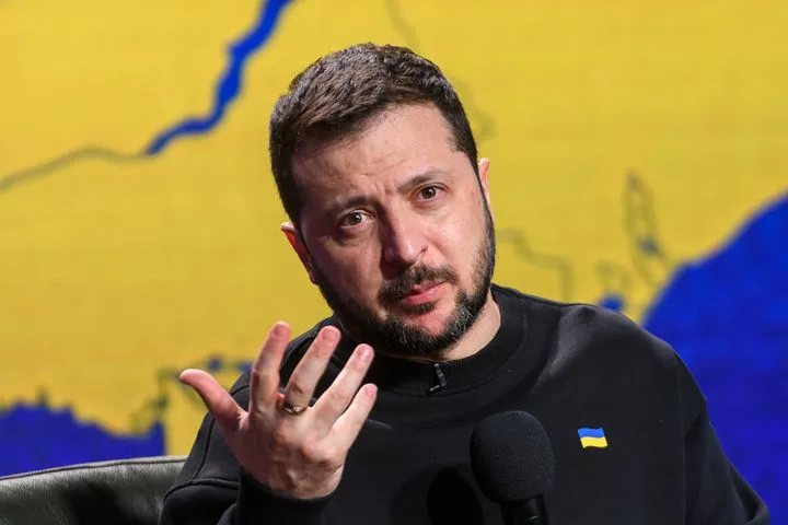 Зеленский бросает Трампа под удар: зачем Киев ищет «крайнего»?