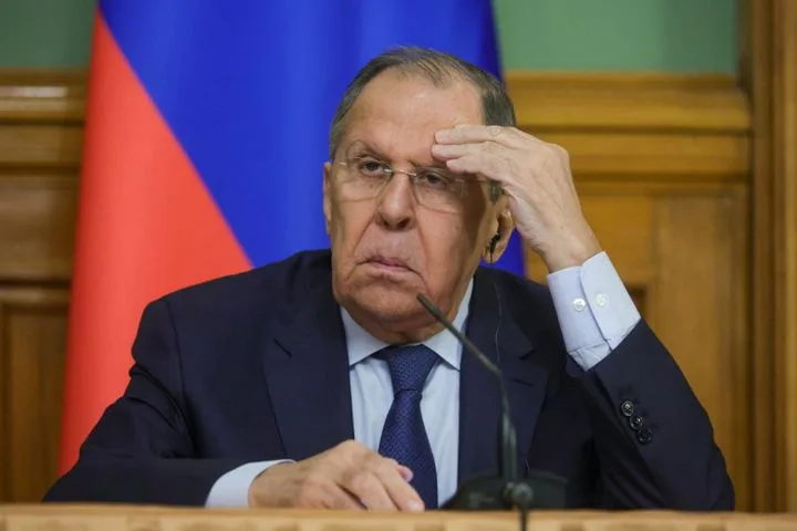 Лавров: Запад снабжает оружием террористов через Киев