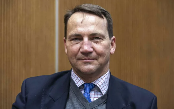 Скандал в Польше: глава МИД Сикорский обвиняет Telegram в диверсионной деятельности