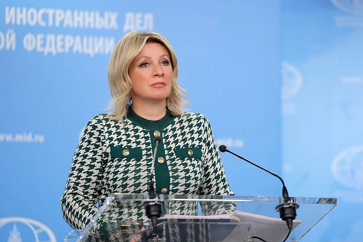 "Это шизофрения": Захарова публично отчитала Европарламент