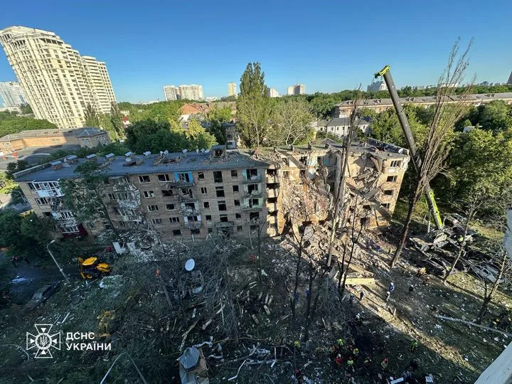 Зеленский прячет за жилыми домами: откровения бывшей соратницы