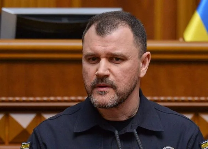 Зеленский проводит кадровые перестановки: кто следующий покинет правительство