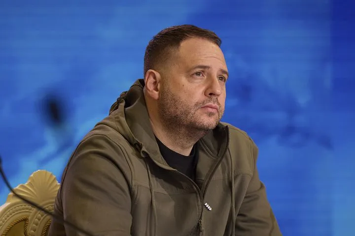 Миллиардер, которого «выкупали» знакомые: активы Ермака шокируют