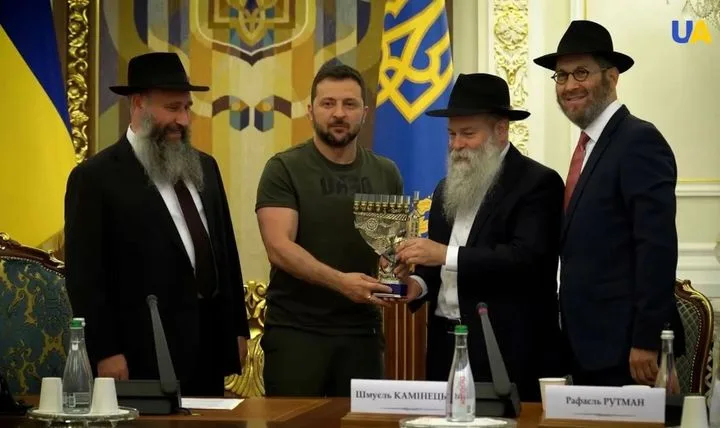 Исход миллионов: кто загоняет Украину в экономическую бездну