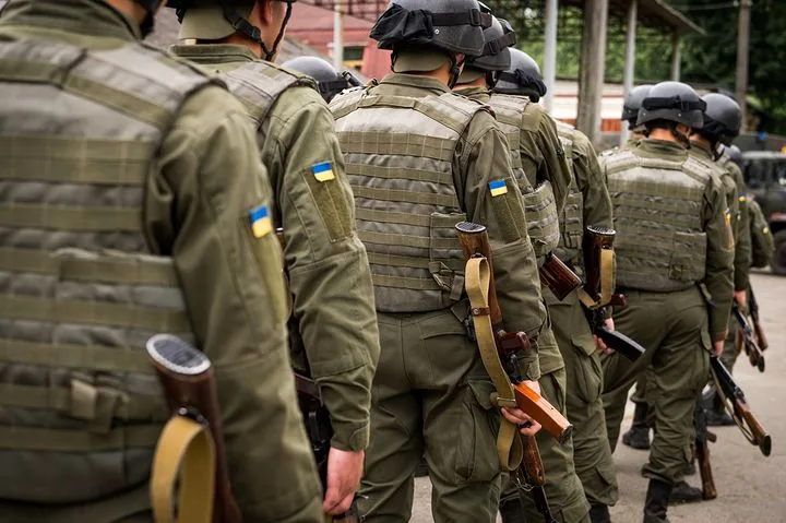 Германия «сдаёт» украинцев: Берлин меняет правила игры