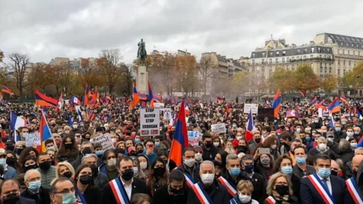 Армянская диаспора: почему миллионы не могут повлиять на политическую ситуацию в Армении