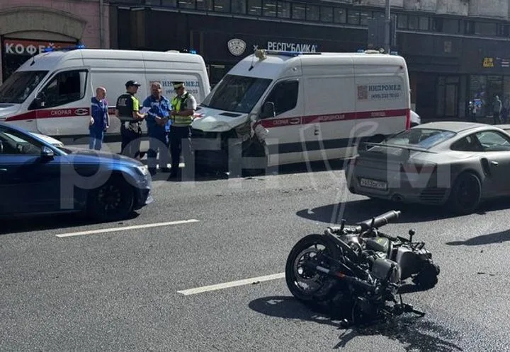 ДТП в центре Москвы: зампред Генбанка погиб в аварии с мотоциклом и скорой