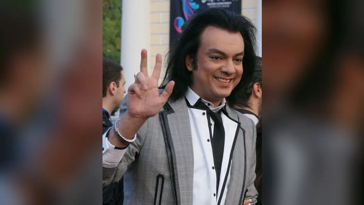 Звёзды потеряли берега: чем Киркоров и Бузова взбесили фронт