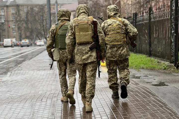 Азия под прицелом: Киев ловит мигрантов для участия в боевых действиях?