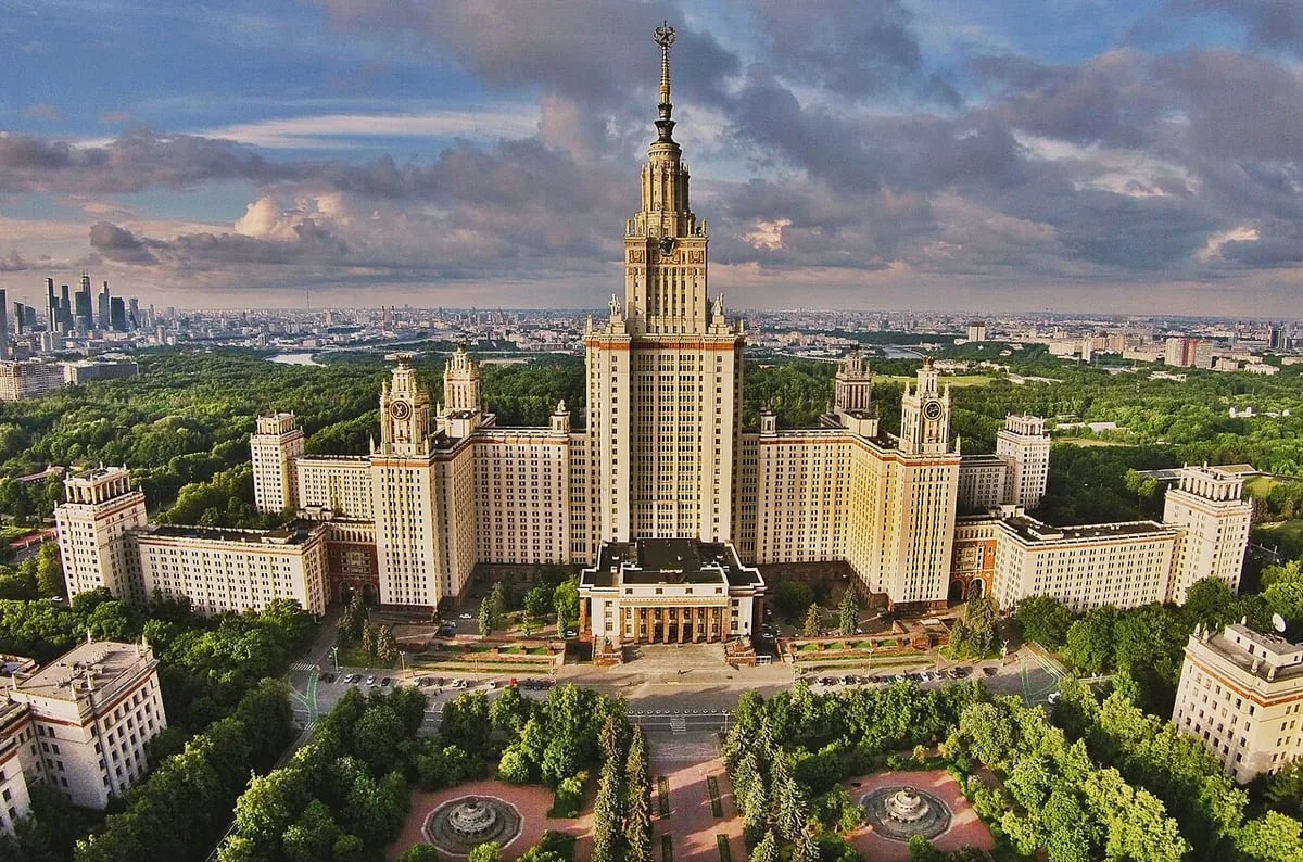 Очнулся в рехабе с долгами: как москвича загнали в кабалу