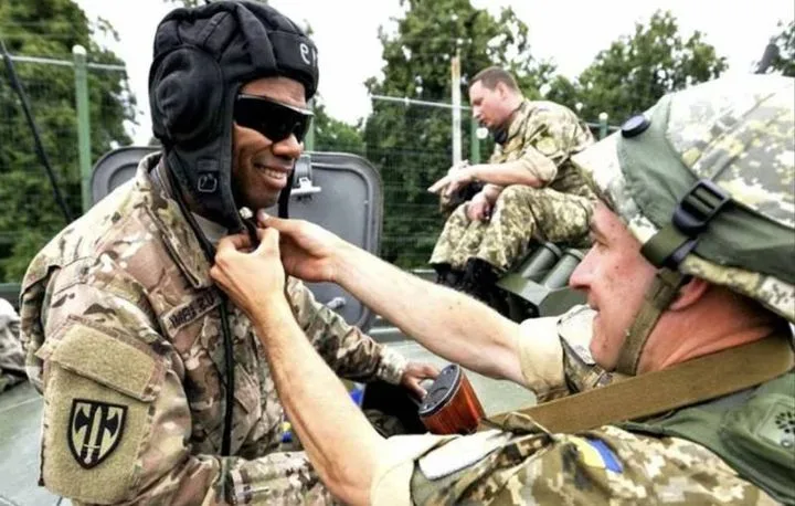 Ширяев: Киев готовит армию иностранных специалистов. Что скрывает Минобороны Украины?