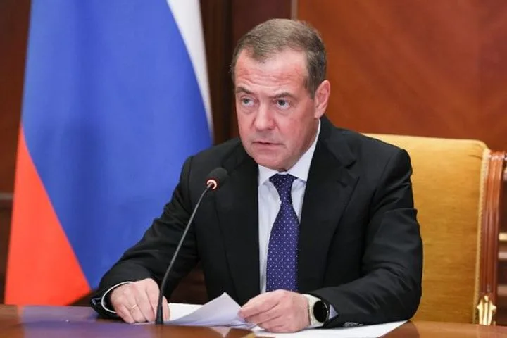 Медведев ошарашил Нидерланды: «Радиоактивные кости» вместо пленных