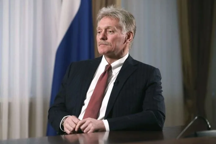 Песков: Посредников мало, а Киев играет по своим правилам