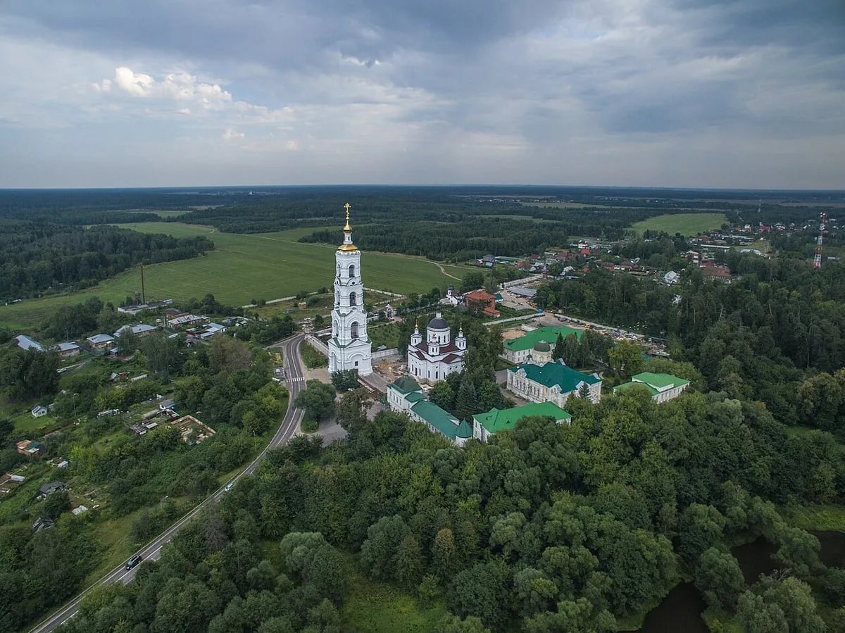 Искал нянь и прятал тела: обвиняемый в резонансных преступлениях мужчина заключил контракт с Минобороны