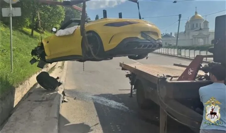 Водитель Mercedes спровоцировал ДТП, имея 161 нарушение за год