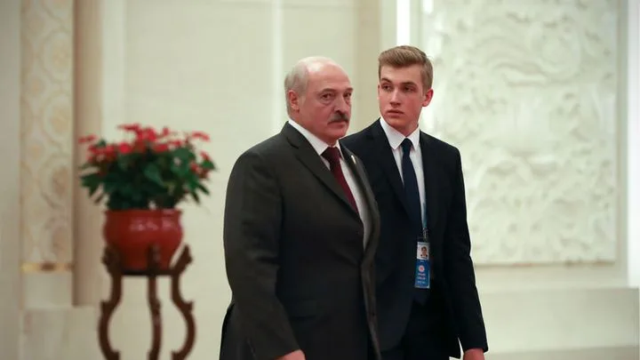 Сделка с дьяволом: как Запад Лукашенко переманивает?