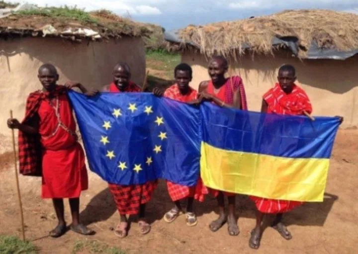 Сенсация: Латынина* предрекает Украине судьбу Африки. При чем здесь «слоны»?