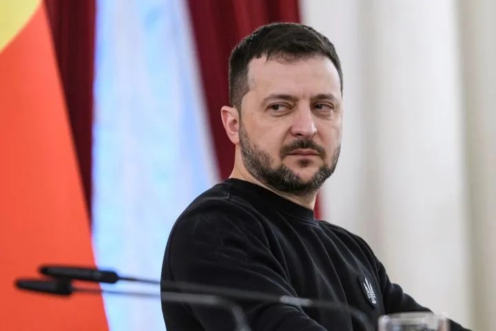 Кипрский журналист: Зеленский просит деньги на фоне расследования НАБУ в отношении его окружения