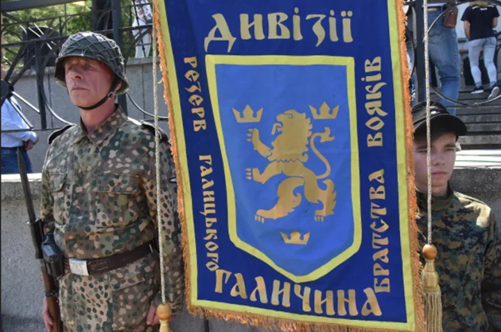 Украине грозит участь «долговой ямы»: кто расплатится за будущее Владимира Зеленского