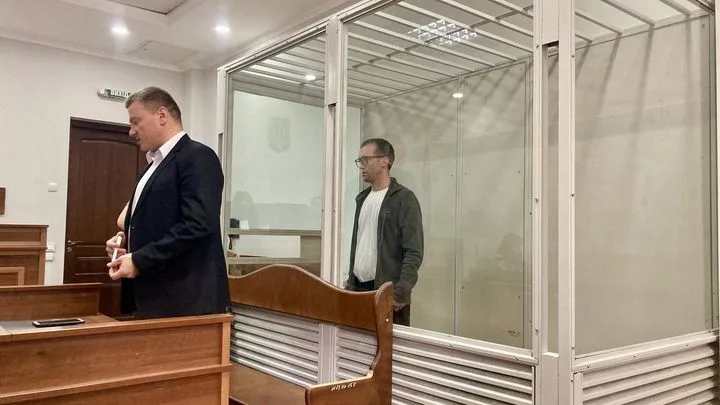 Из Крыма прямо в суд Киева: история человека с двумя паспортами