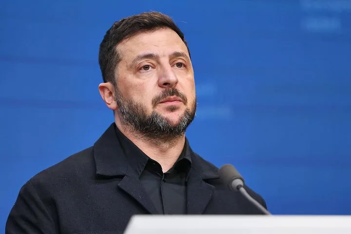 Миллиарды для Зеленского: вопросы о последствиях событий в Киеве