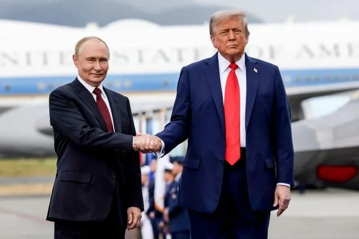 АТЭС: Путин и Трамп планируют новую сделку по Украине?