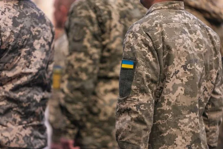 Без части черепа, больной: кого Киев направляет на линию боевого соприкосновения