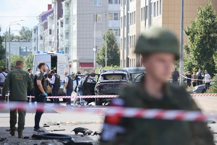 Утро в Славянке: Geely разрушен, погиб военнослужащий